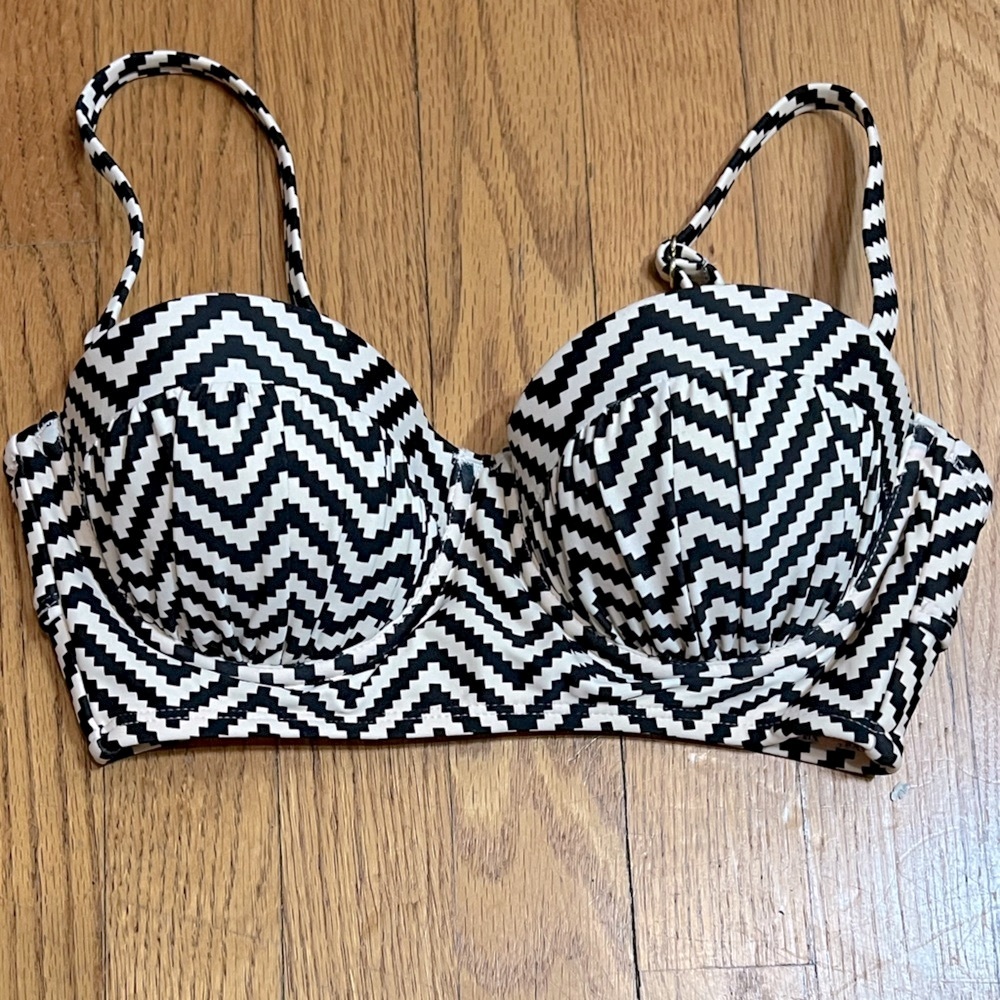 Zigzag Black & Cream Bra Top